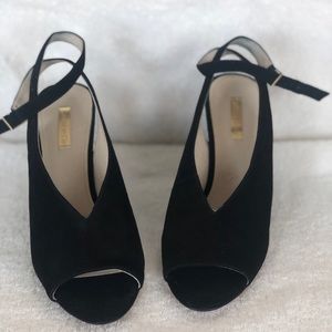 Louise et Cie black wedge sz 8 Piarissa ankle wrap